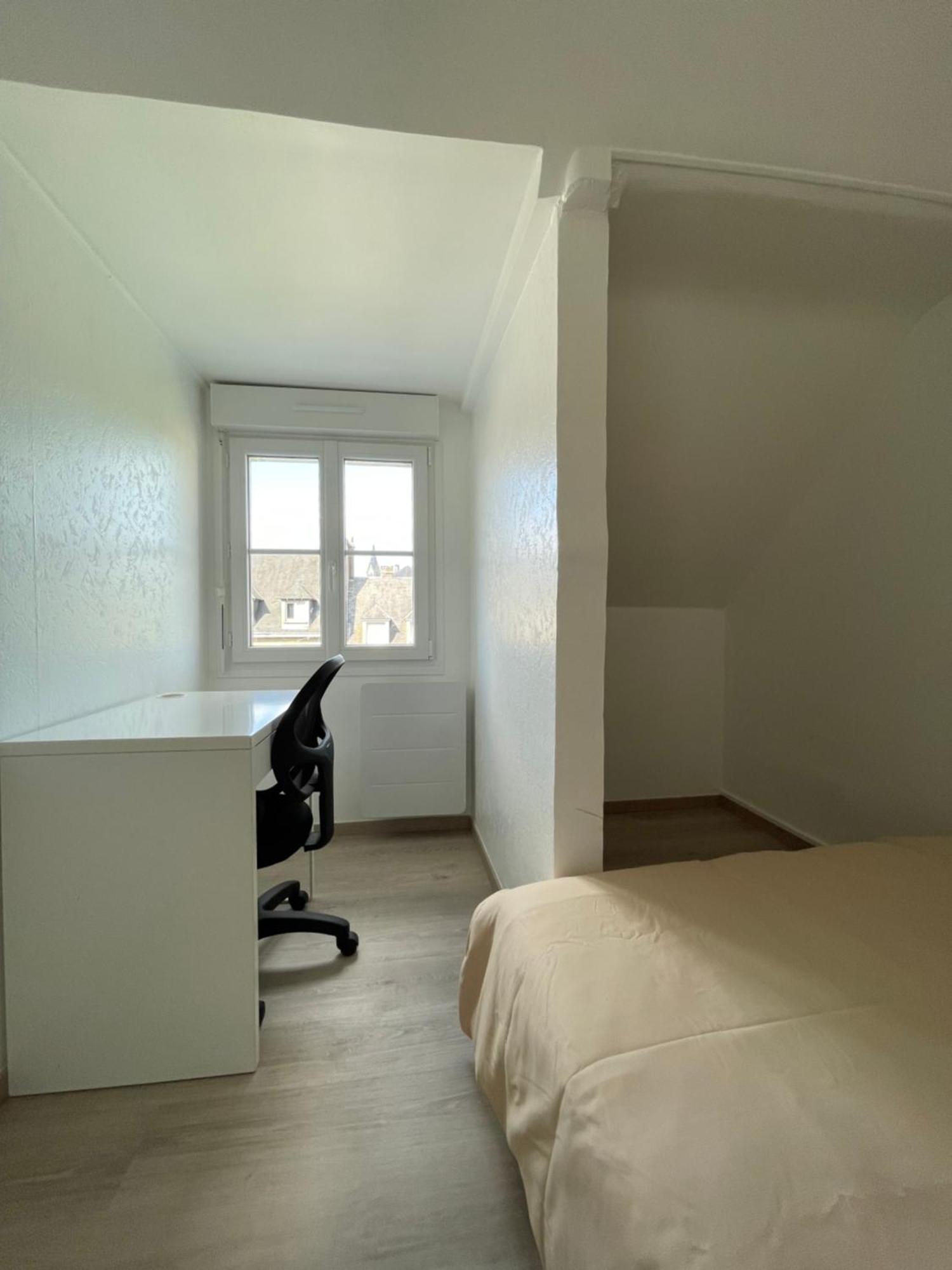 Appartement Renove Tout Equipe, Centre Ville, Proche De La Gare Et Commerce Flers (Orne) Exterior foto