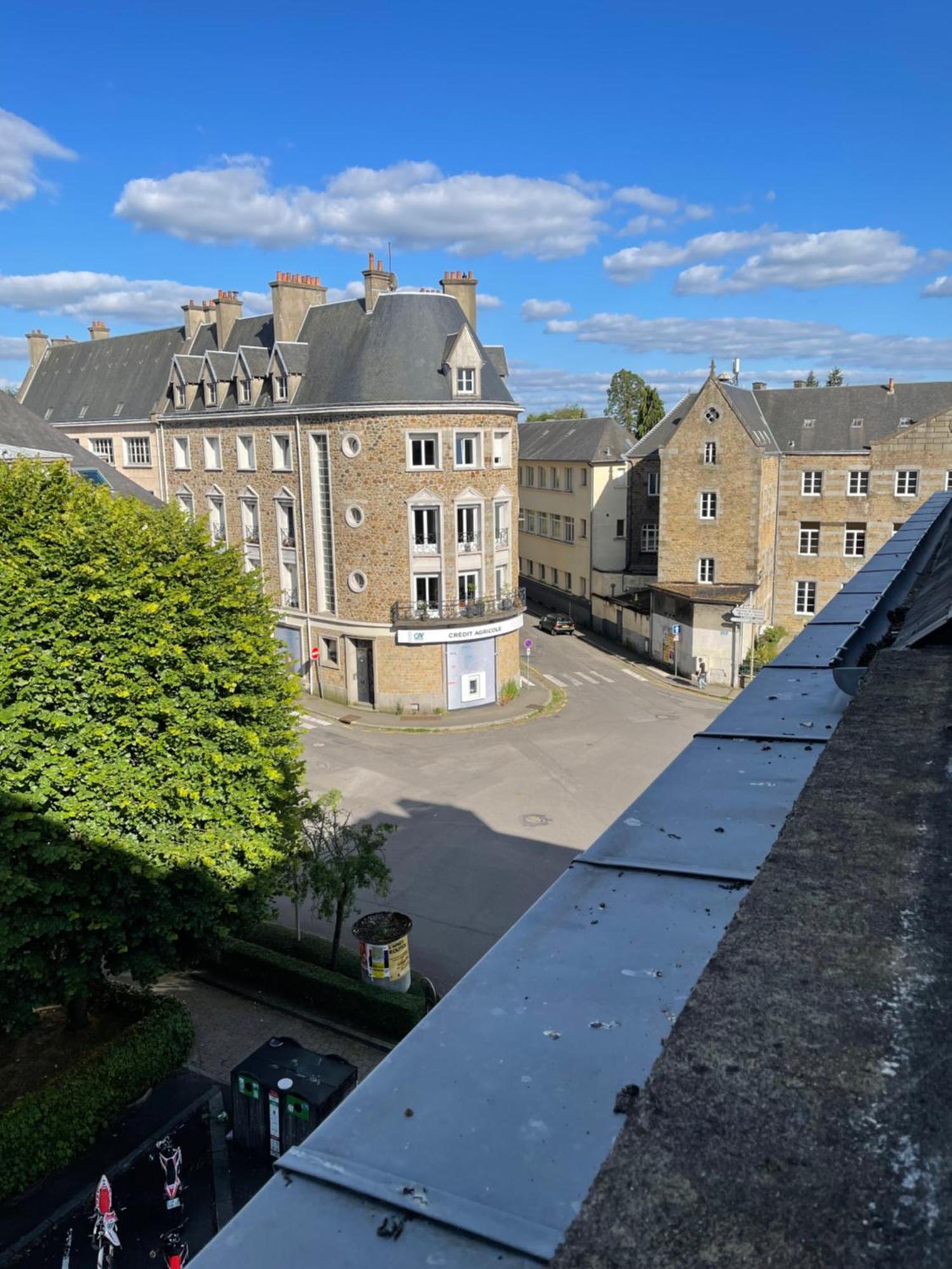 Appartement Renove Tout Equipe, Centre Ville, Proche De La Gare Et Commerce Flers (Orne) Exterior foto